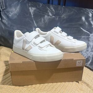 Veja White and Beige Velcro Sneakers